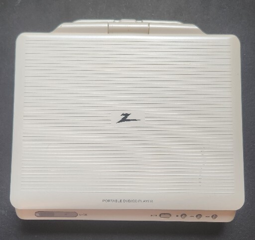 Zenith Portable DVD/CD Player DVP615 7 Inch Display Battery Pack