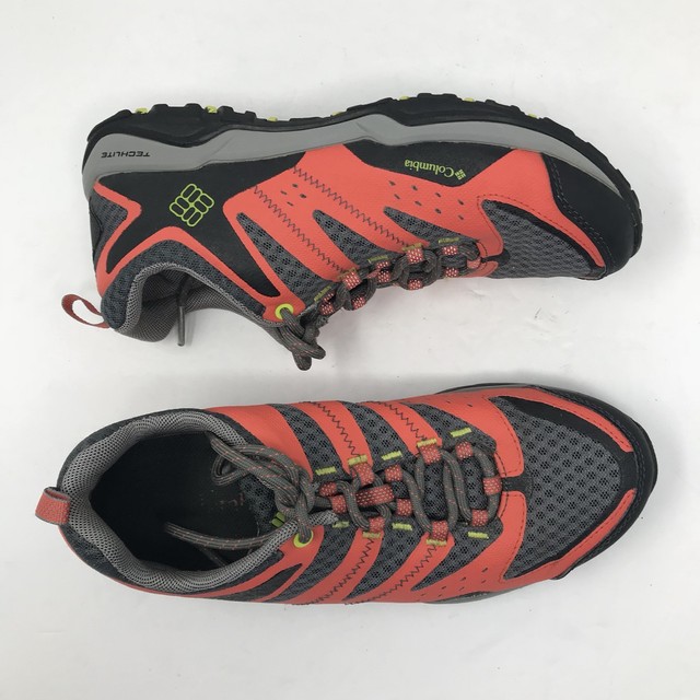 columbia techlite hiking shoes