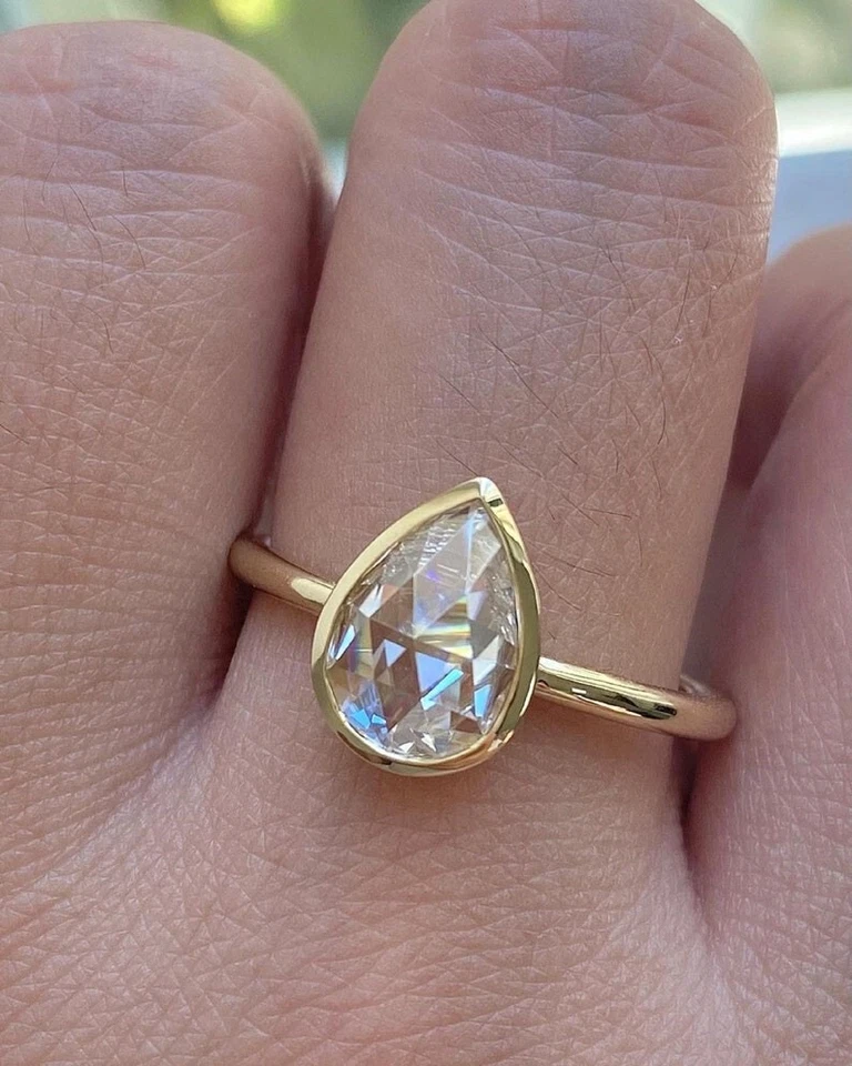 1 Ct Pear Cut Lab-Created Diamond Solitaire Engagement Ring 14K Yellow Gold Over - Image 2 of 4