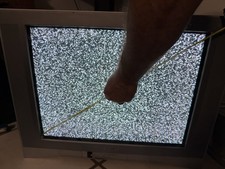 Toshiba 27AF44 27" CRT TV Silver Built-in Speakers NTSC 480i 60Hz January 2004