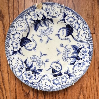 Creil Montereau Flora Blue and White Floral Ceramic Collector Plate 9 in