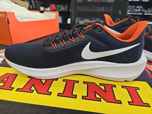 Size 10.5 Nike Zoom Pegasus 39 Bears Chicago Marine Blue Pair Shoes New In Box - Picture 7 of 16
