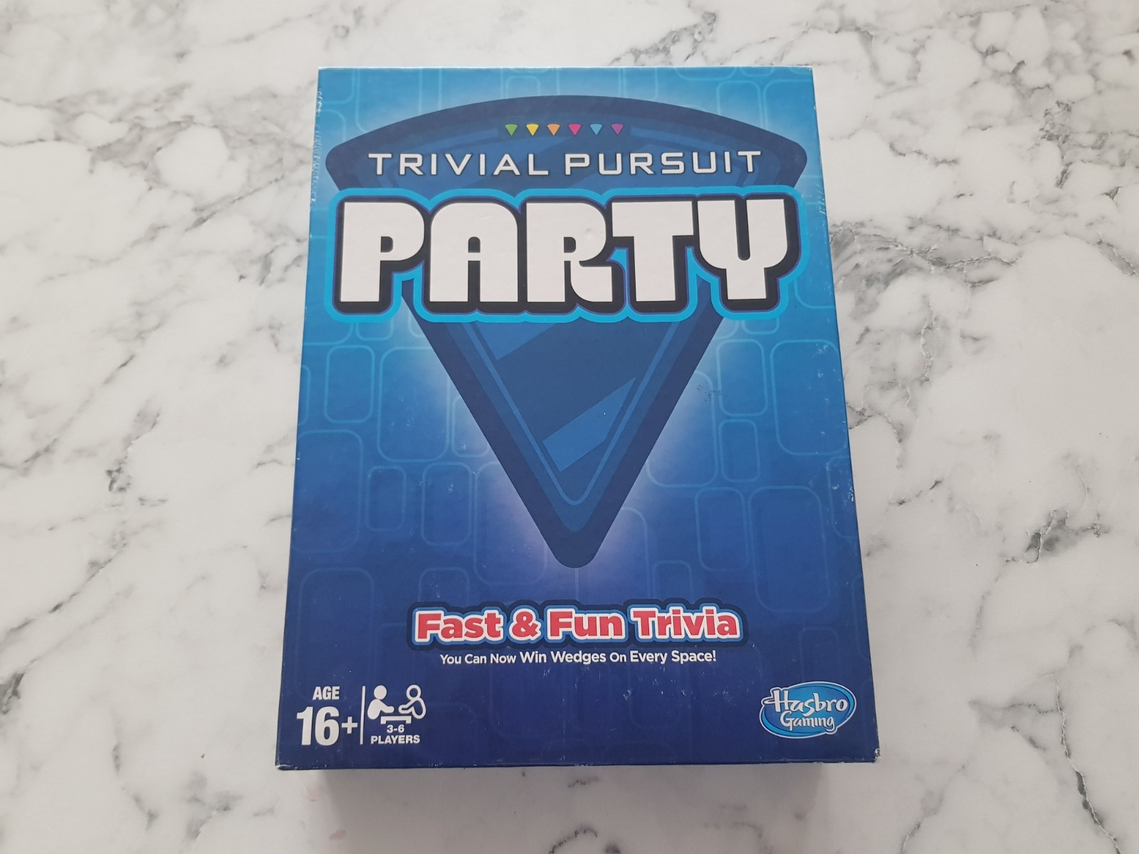 Trivial Pursuit Party Fast & Fun Trivia Board Game Hasbro Gaming 2013 Complete