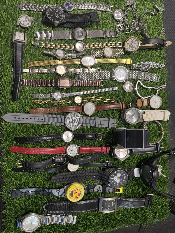 Mixed Lot Assorted Wristwatches, Multiple Watches, Unisex Adults Watch Lot
