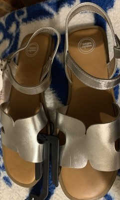 Wonder Nation Youth Girls Adjustable Non Marking Outsole Sandals Size 4 NWT 