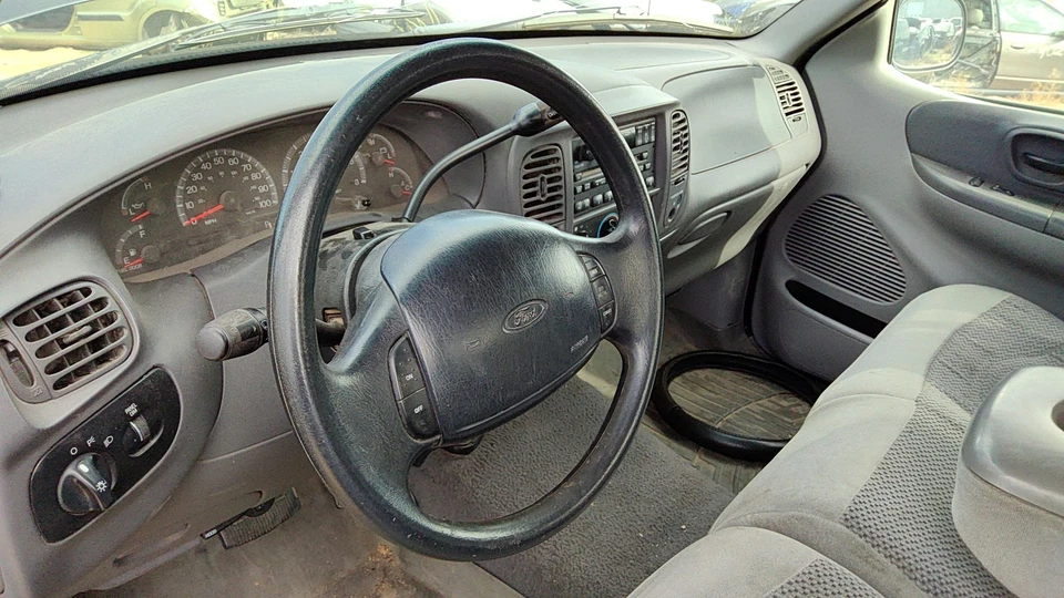 Volante Ford F150 1999-2004 OEM XL3Z3600AAB Foto 2 de 4