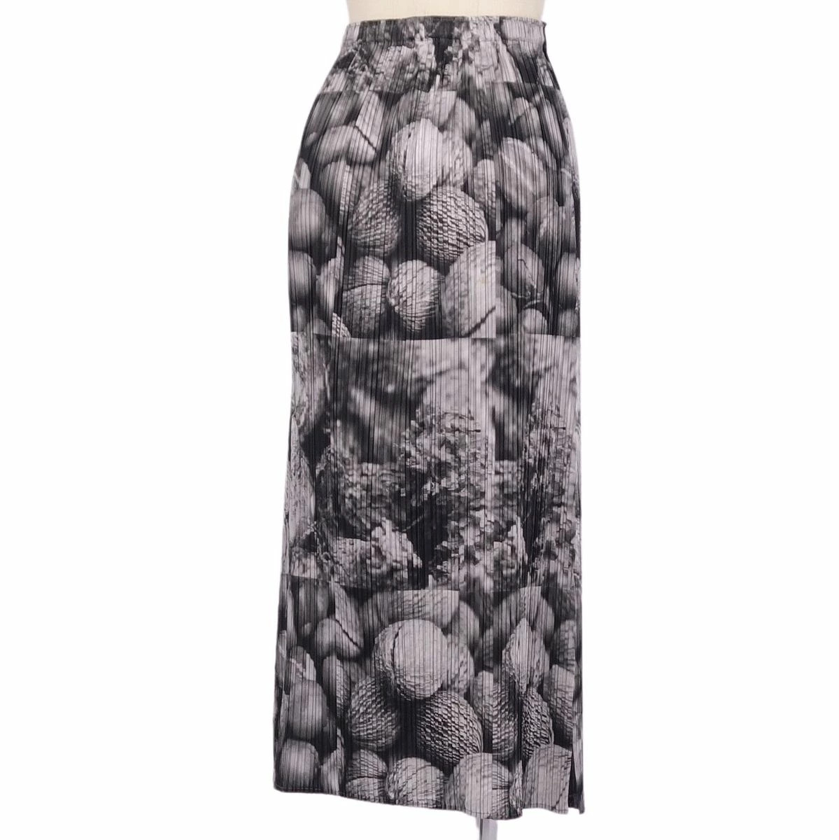 extremely beautiful condition PLEATS PLEASE ISSEY… - image 7