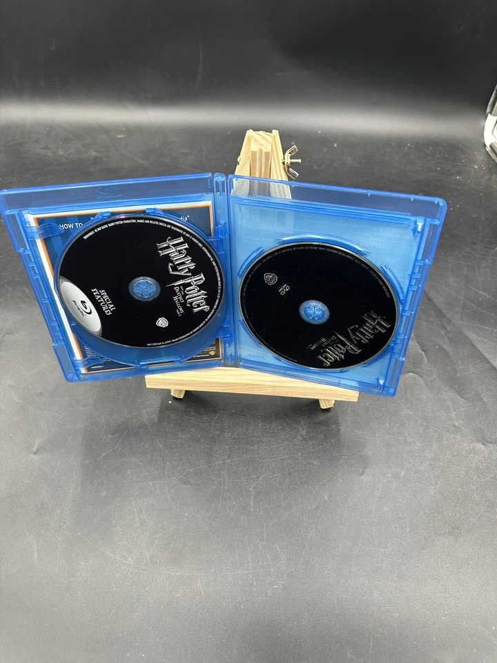 Harry Potter and the Deathly Hallows, Part 1 (3-Disc Blu-ray Deluxe Edition) - Image 3 of 3