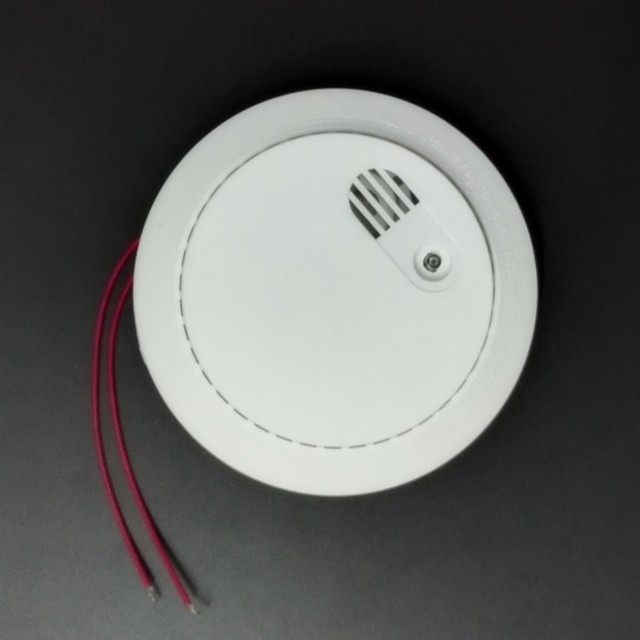 Usi 1204 smoke detector