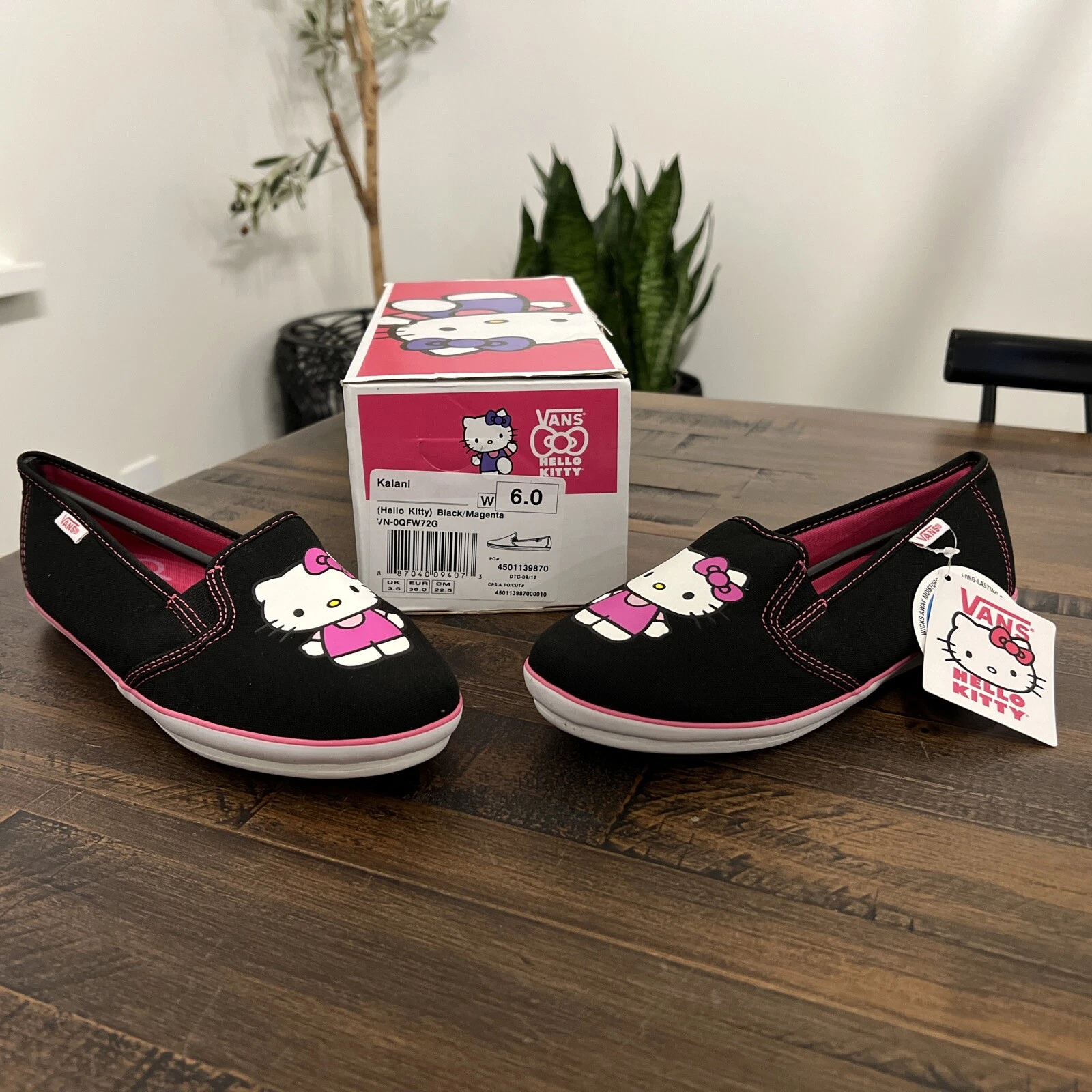 Nuove ballerine Vans Hello Kitty Kalani slip on donna taglia 6 nere Ortholite RARO