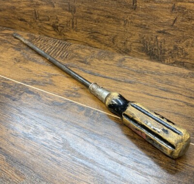 Vintage Great Neck Flat Head Screwdriver 18  Overall 12  Shank Wood Handle USA