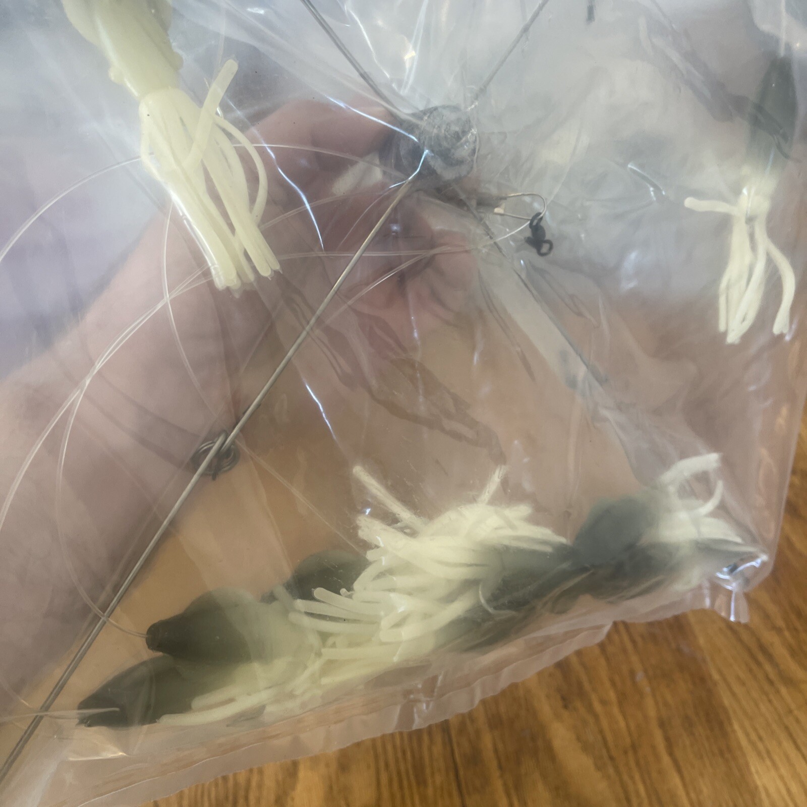 9” Umbrella Rig 4 Arm 11” With 5.5” Squid (9)  8/0 Mustad New Pkg Gray Glow New - Image 16