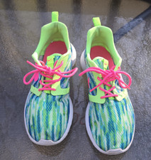 Nike Youth Running Shoe Rosherun Flight Weight GS 705486-101 - Size 4.5Y GUC