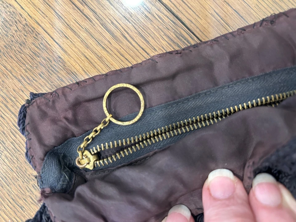 BOLSO DE GANCHILLO A MANO AZUL/NEGRO MUY ANTIGUO Y MONEDERO DE CAMBIO ADJUNTO SIN ASA Foto 4 de 4