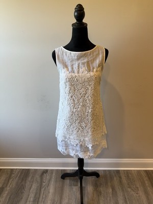 Ermanno Scervino Beachwear White Lace Dress Size XS  - Has Tiny Hole On Shoulder