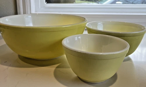 Rare Vintage Pyrex Yellow Mixing Bowls 3 Piece Set 401 • 402 • 404