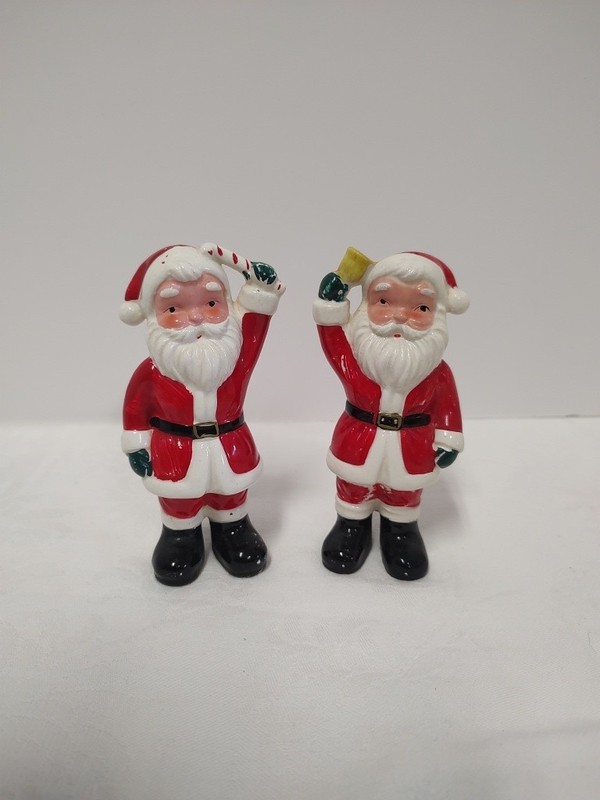 red santa vintage salt and pepper shakers