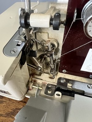 Pfaff Hobby Lock HL-603A Portable Serger Machine With Foot Pedal Powers Works!