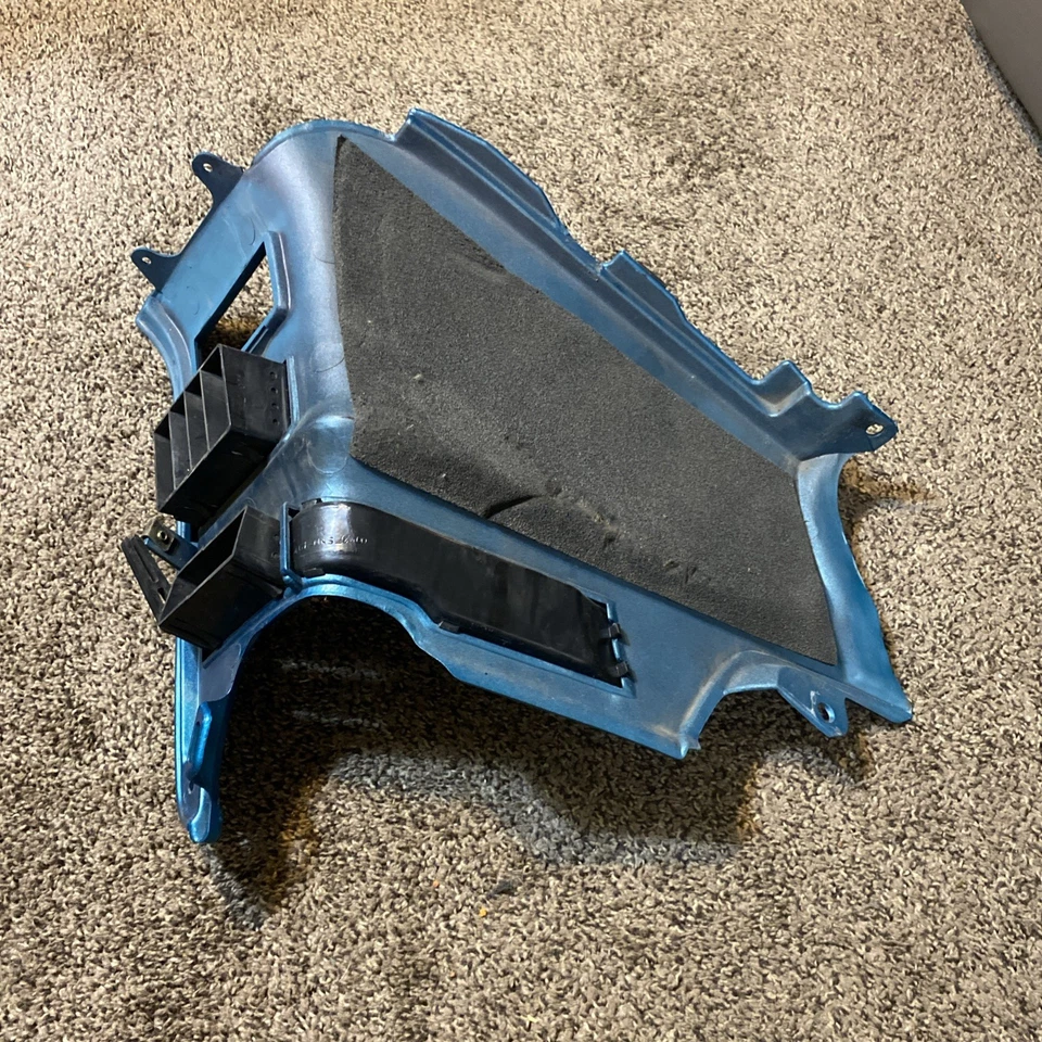 1993 年本田 Goldwing GL1500se 右侧油箱盖整流金属青绿色原始设备制造商 — 第 3/3 张图片