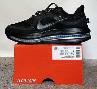 Size 7.5M- Nike Pegasus Premium Black/Metallic Silver HQ2592