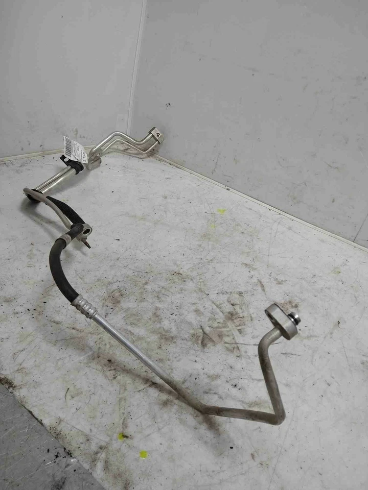 Manguera de succión de CA Chrysler se adapta a Sebring Avenger 200 2,4 L SOLO FABRICANTE DE EQUIPOS ORIGINALES 5058805AE Foto 2 de 2