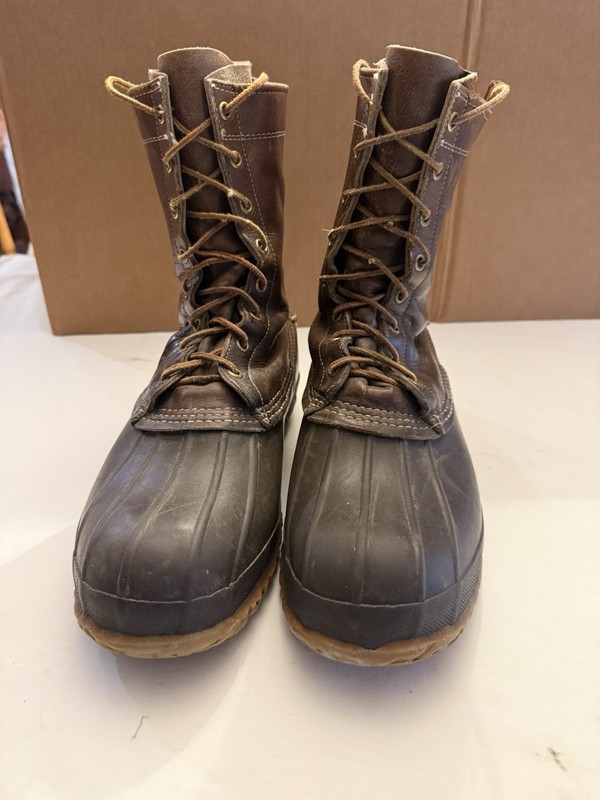 Vintage USA  LL Bean Boots (Men's 10")   Size 9   Insulated Maine Hunting Shoe