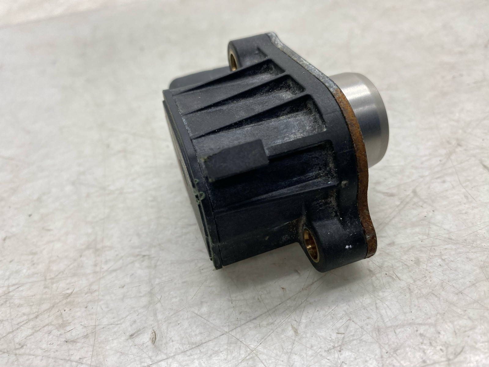 2020-2025 ASTON MARTIN DBX OEM 4.0L EXHAUST VVT ACTUATOR SOLENOID SET 1779821700