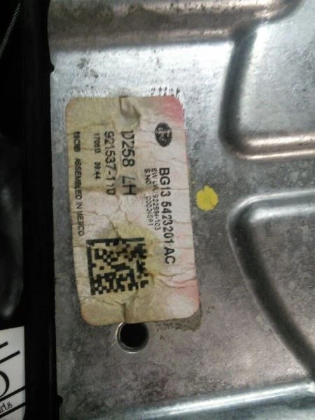 Regulador de ventana delantera del conductor eléctrico sin motor se adapta a 10-19 TAURUS 338589 Foto 4 de 4