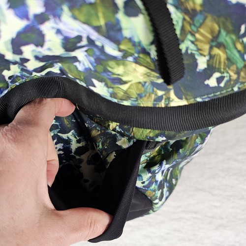 Lululemon Run All Day Floral Backpack Nylon Pack 13L Hiking Outdoors 9"x16"x6" - Picture 6 of 9