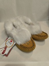 Bastien Industries Hiawatha Moccasins Style X242 Women's Size 6
