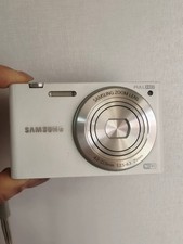 Samsung MV900f Digital Camera 16.1 MP 5x Optical Zoom Touch Screen White