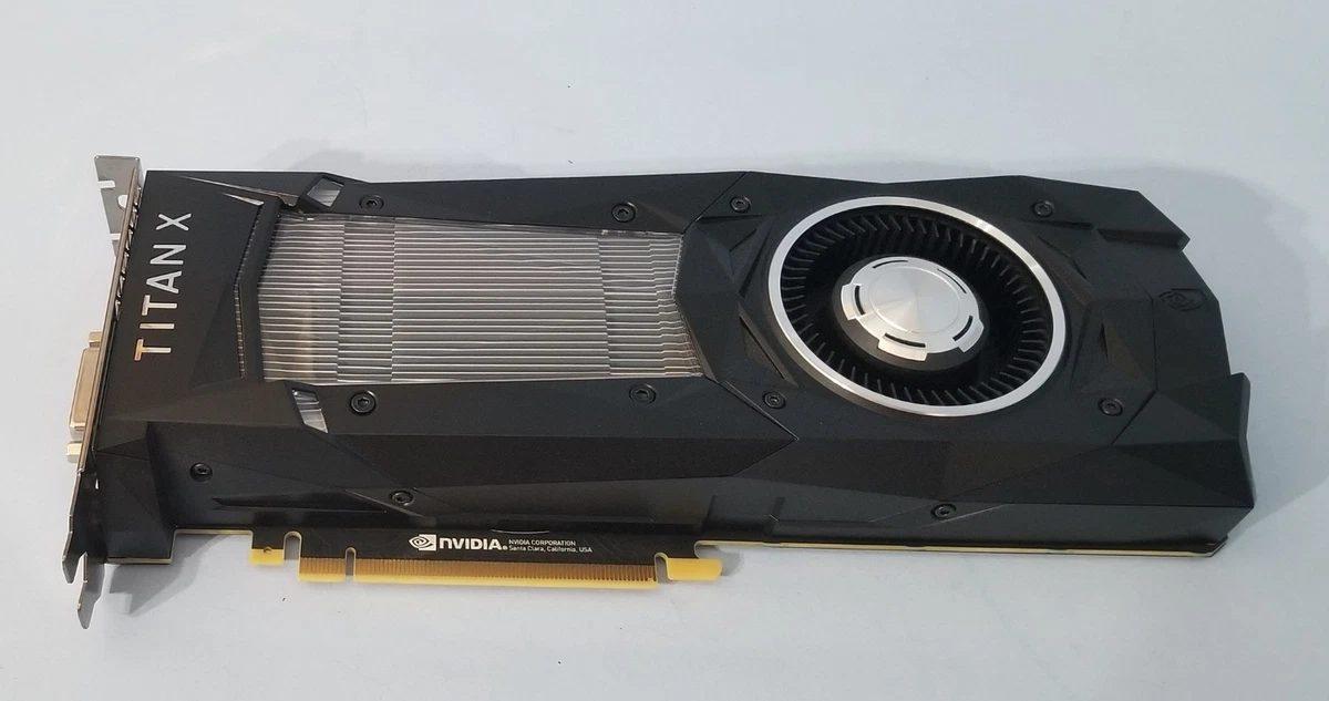 Geforce GTX Titan X（ジャンク） mqdefault.jpg