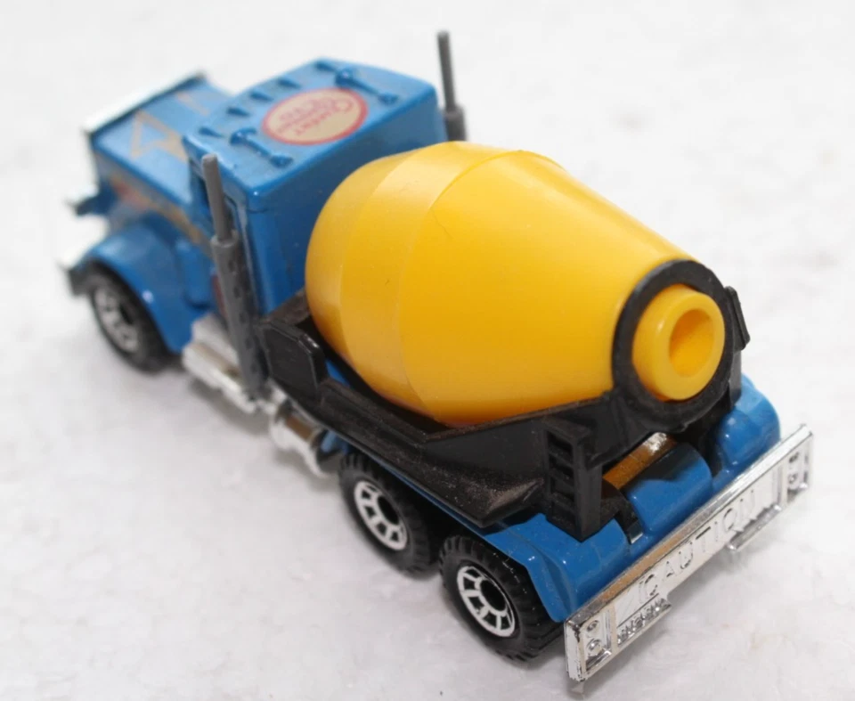 Matchbox Nr. 19 Peterbilt  Cement Truck - Bild 2 von 3