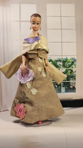 Ooak Handmade Metallic Gown Fits Vntg Barbie & others W/accessories