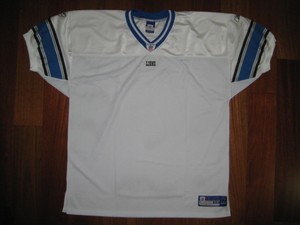 camo titans jersey