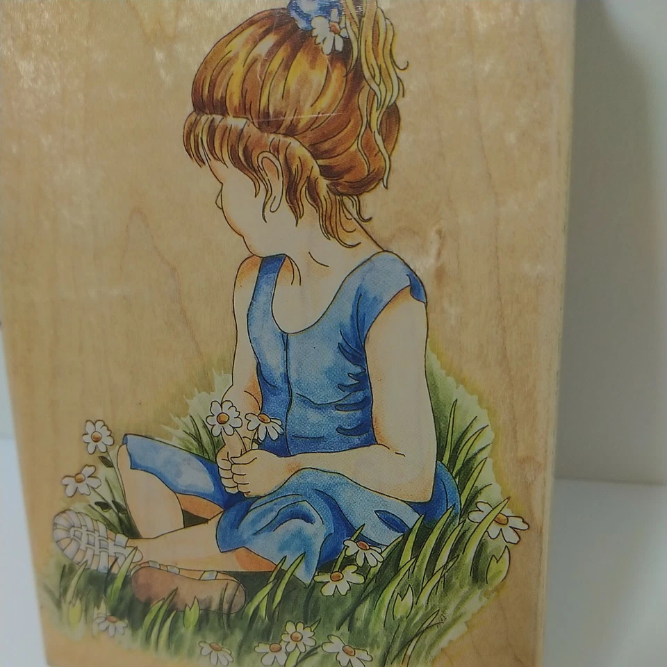 Estampillas Happen niña con margaritas sello de goma montado en madera 5 x 3 1/2 Foto 2 de 3