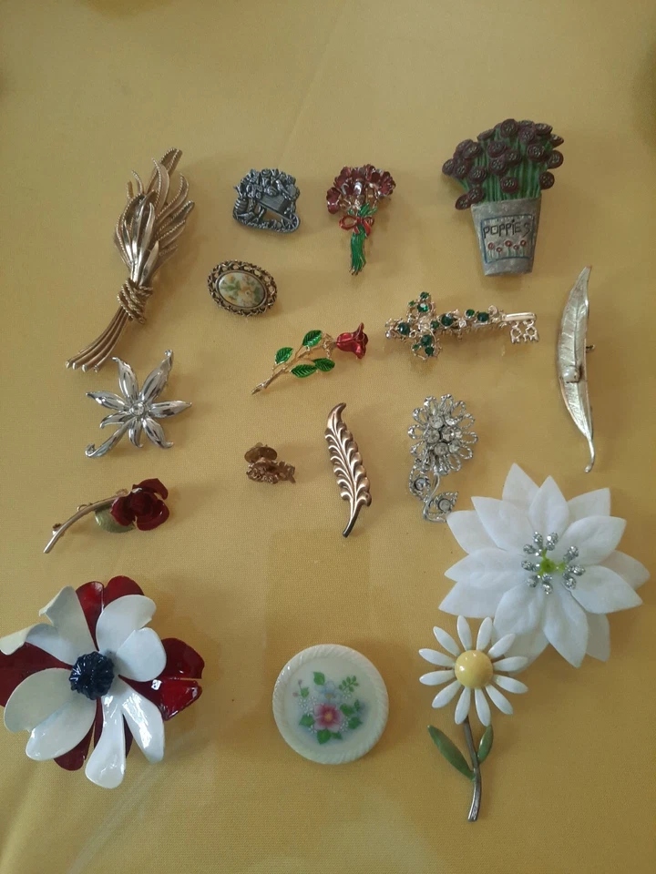 Variety Flower Pins - Image 2 of 3