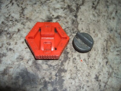 Homelite Super xl gas and oil caps   READ DESCRIPTION chainsaw part only  349