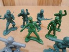 Plastic Army Figures-Pixar-Bergen Toy-Beton Hong Kong-Vintage 59 Total — photo 6