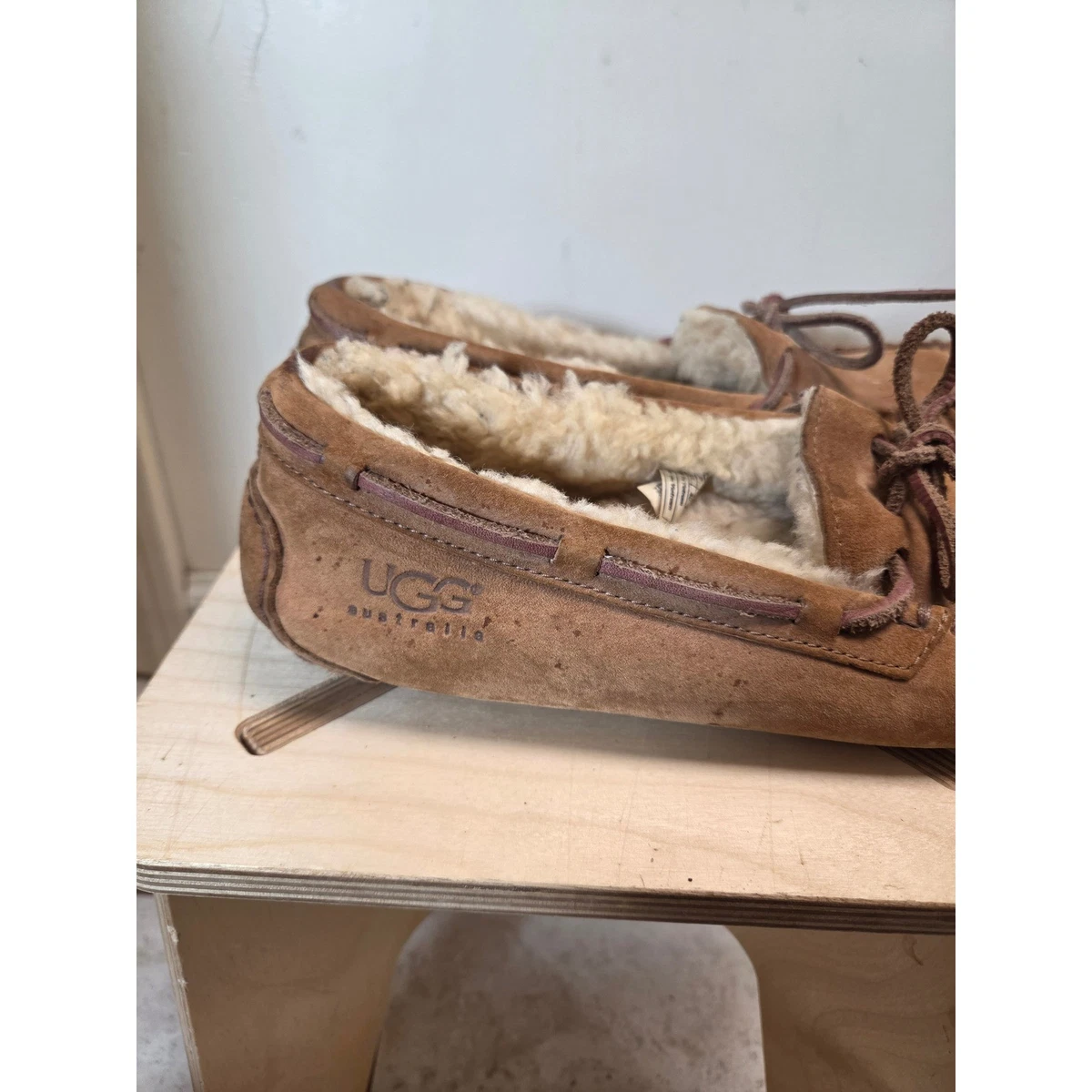 UGG Dakota Women Slippers 9 US Shoe for sale | eBay