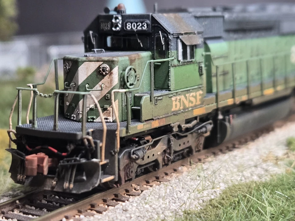N Scale Bnsf Sd40-2 Scaletrains Custom Weathered (Dcc Non Sound) - Image 4 of 4