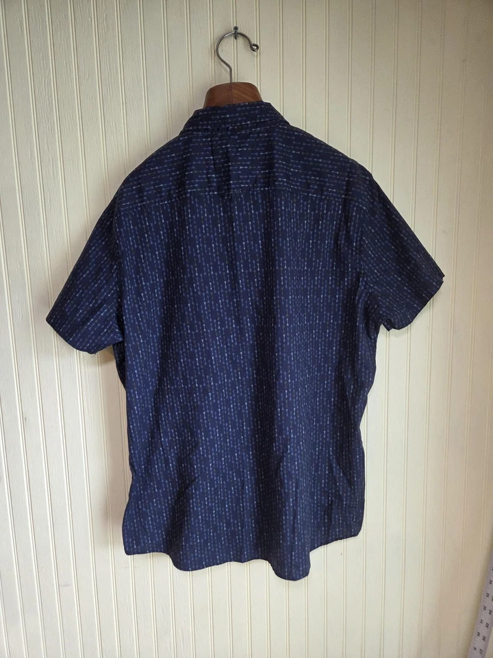 Camisa Urban Pipeline Para Hombres 2XL Azul Estampado Flecha Manga Corta Bolsillo Abotonado XXL Foto 3 de 4