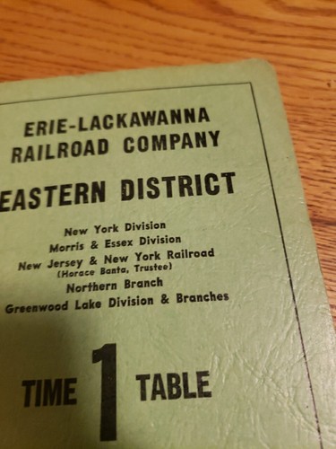 RAILROAD Train Track SYSTEM Employee TIMETABLE 1 Erie Lackawanna 1961 - Picture 4 of 10