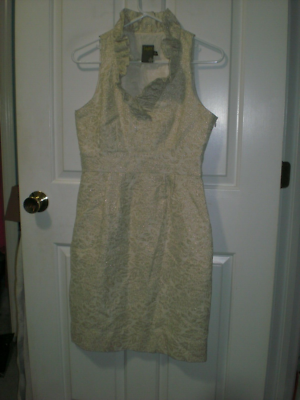 gold leaf cocktail dress TAYLOR Metallic Flowers & Leaves Size 2 Side zip