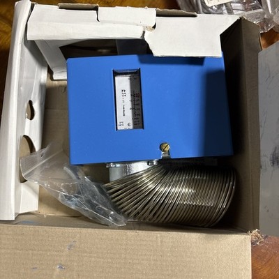 Freeze Stat PDIGR-LLC-317 Distech Manual Reset DPDT Frost Protection Thermostat