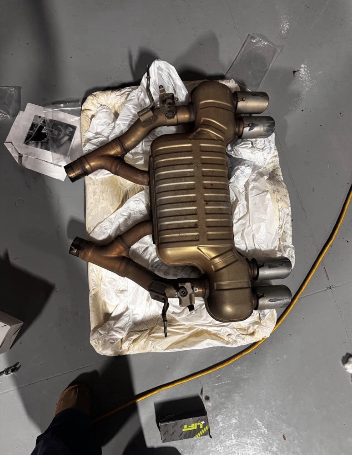 14-20 BMW M3 F80  REAR EXHAUST MUFFLER OEM