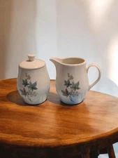 Syracuse Woodbine Carefree Creamer and Covered Sugar Set 