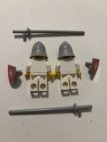 Used (Great) LEGO Castle Knight White Minifigures (cas084) - Lot of 2 - Set 6075