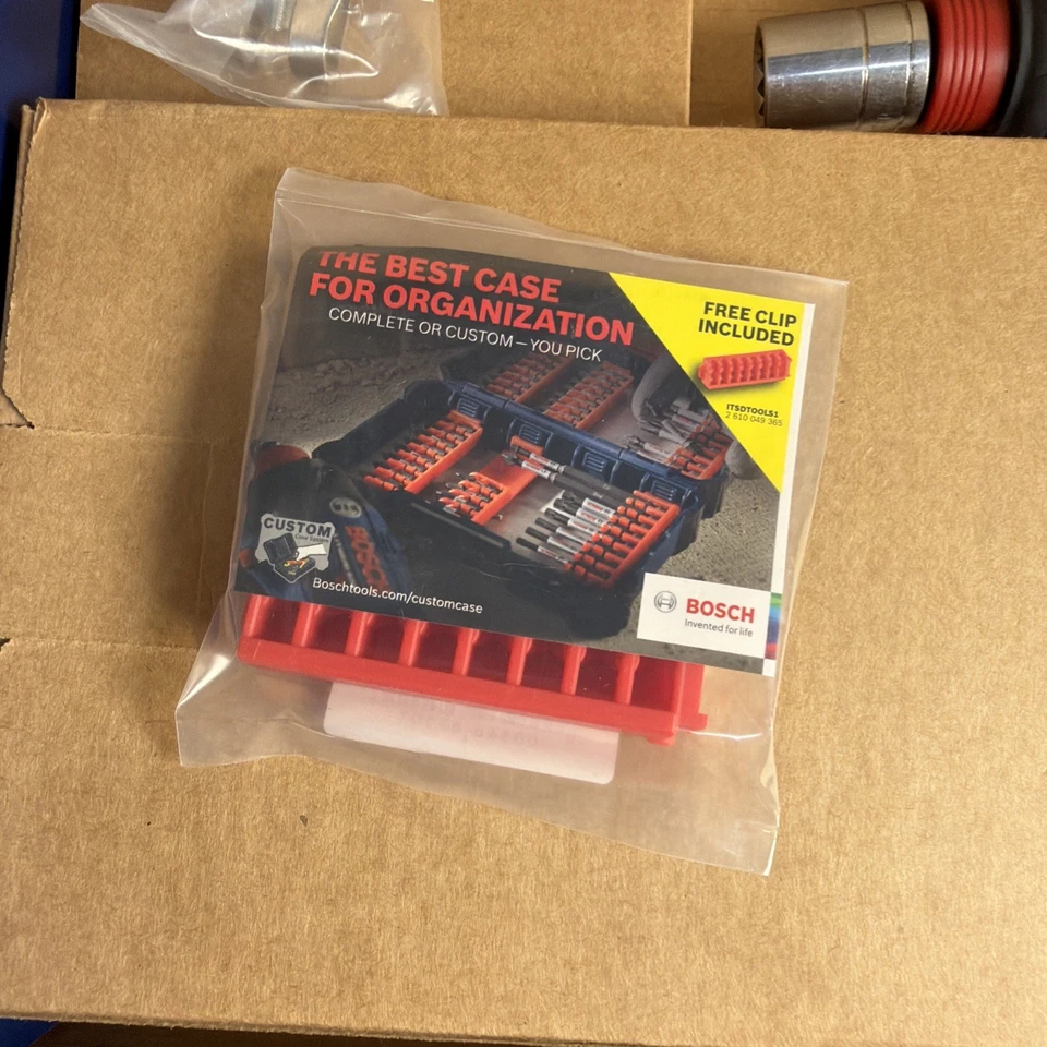 NEW Bosch 18V Impact Driver Kit GDX18V-1800B12 - Driver, Bag, Charger & Battery - Image 4 of 4