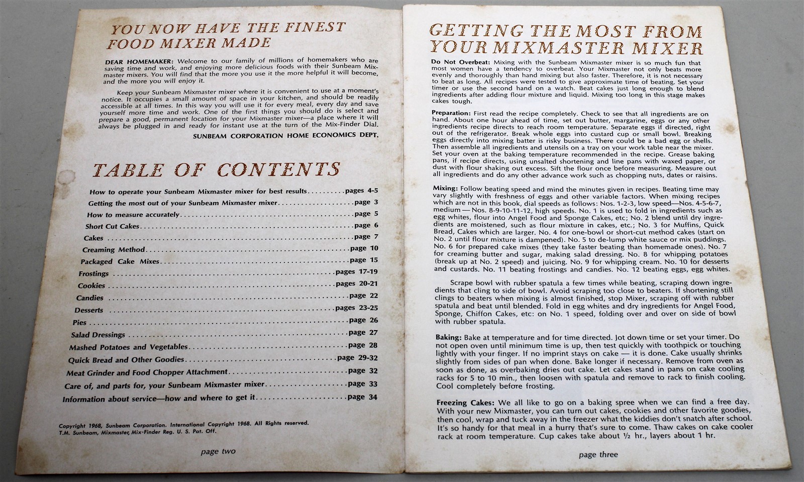 SUNBEAM DELUXE AUTOMATIC MIXMASTER MIXER Vintage 1968 Manual Recipes Cook Book